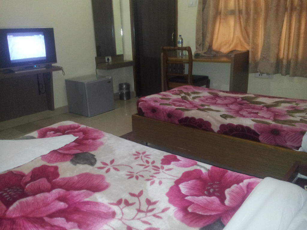 Hotel Fame City Guwahati Chambre photo